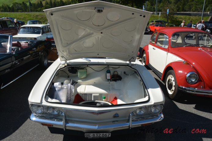 Chevrolet Corvair 2. generacja 1965-1969 (1965 Chevrolet Corvair Corsa Turbo 2.7L hardtop Coupé 2d), przód