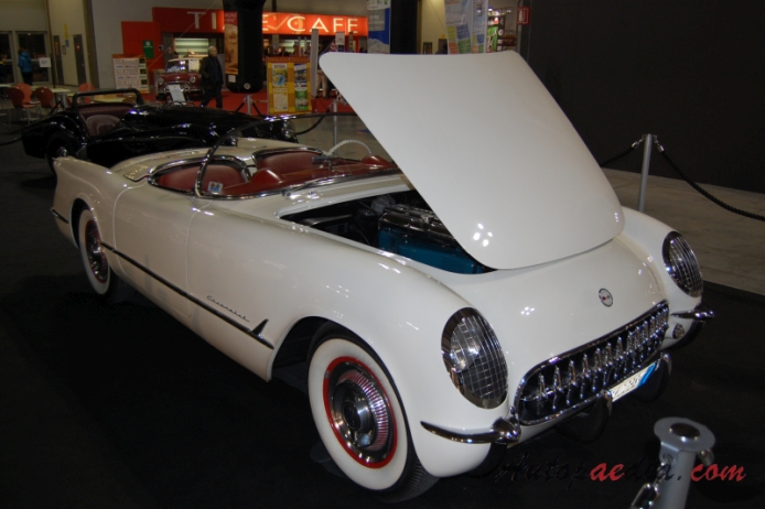 Chevrolet Corvette C1 1953-1962 (1954 roadster 2d), prawy przód