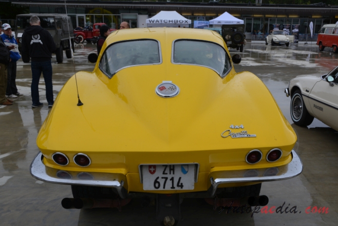 Chevrolet Corvette C2 Sting Ray 1963-1967 (1963 Chevrolet Corvette 4x4 off-road przeróbka 2d), tył