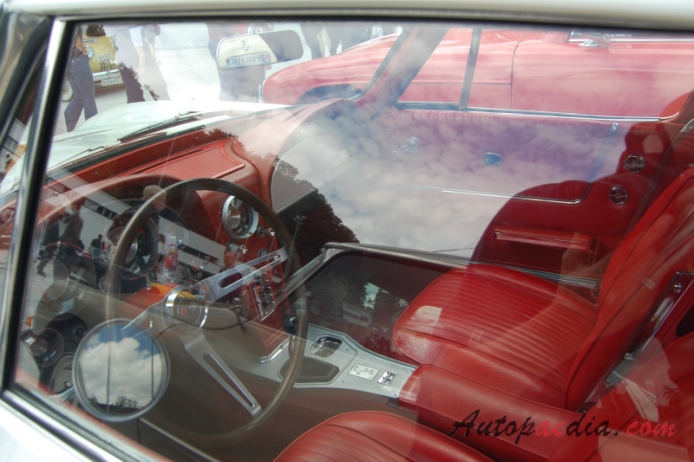 Chevrolet Corvette C2 Sting Ray 1963-1967 (1963 Coupé 2d), wnętrze