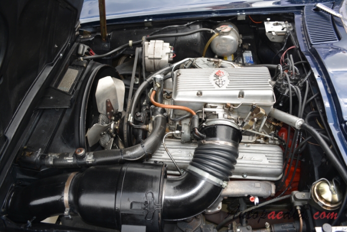 Chevrolet Corvette C2 Sting Ray 1963-1967 (1963 fuel injection Coupé 2d), silnik 