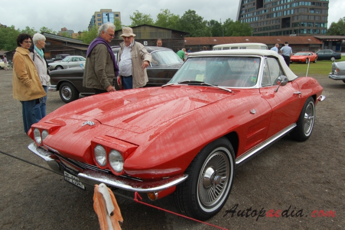 Chevrolet Corvette C2 Sting Ray 1963-1967 (1964 kabriolet 2d), lewy przód