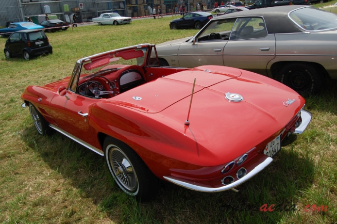 Chevrolet Corvette C2 Sting Ray 1963-1967 (1964 kabriolet 2d), lewy tył