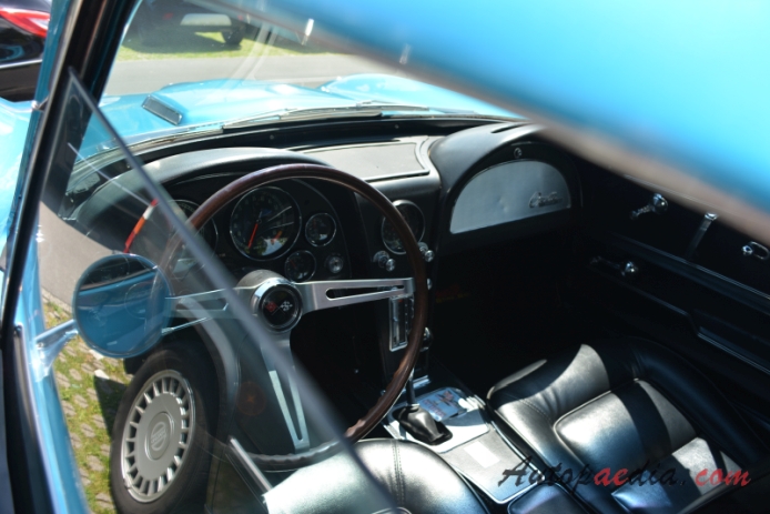 Chevrolet Corvette C2 Sting Ray 1963-1967 (1965 Chevrolet Corvette 396 Coupé 2d), interior