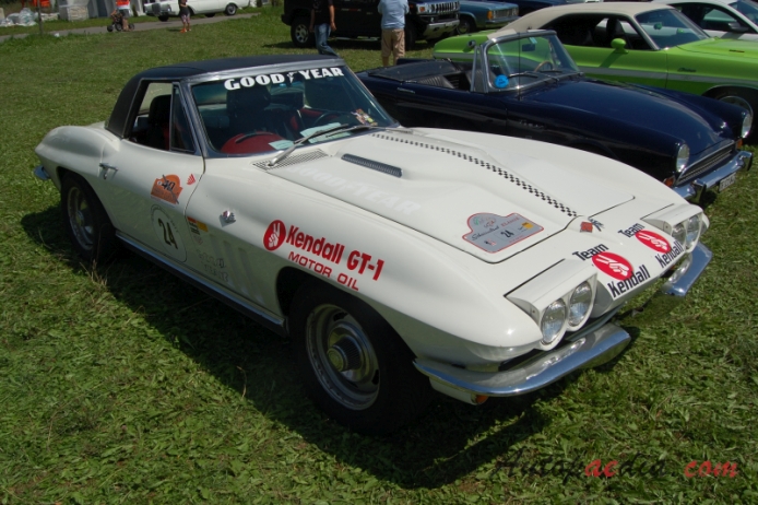 Chevrolet Corvette C2 Sting Ray 1963-1967 (1966 kabriolet 2d), prawy przód