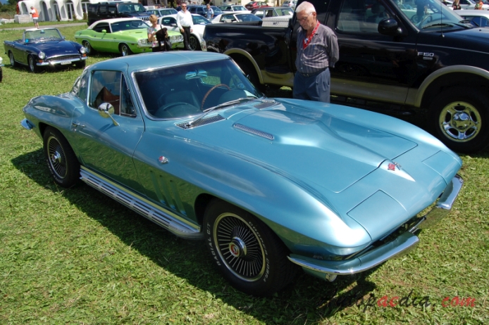 Chevrolet Corvette C2 Sting Ray 1963-1967 (1966 Coupé 2d), prawy przód