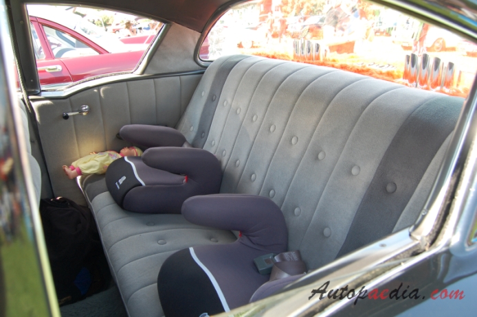 Chevrolet Delray 1954-1958 (1958 sedan 2d), wnętrze