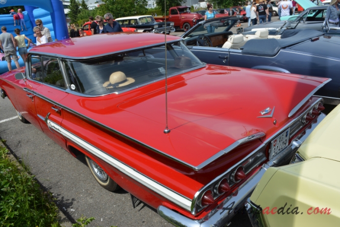 Chevrolet Impala 2nd generation 1959-1960 (1960 hardtop 4d),  left rear view