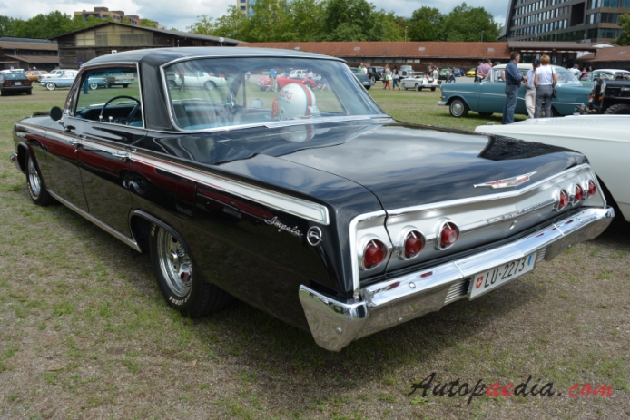 Chevrolet Impala 3rd generation 1961-1964 (1962 Chevrolet Impala 283 hardtop 4d),  left rear view