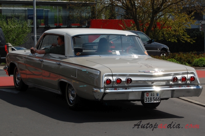 Chevrolet Impala 3rd generation 1961-1964 (1962 hardtop 4d),  left rear view