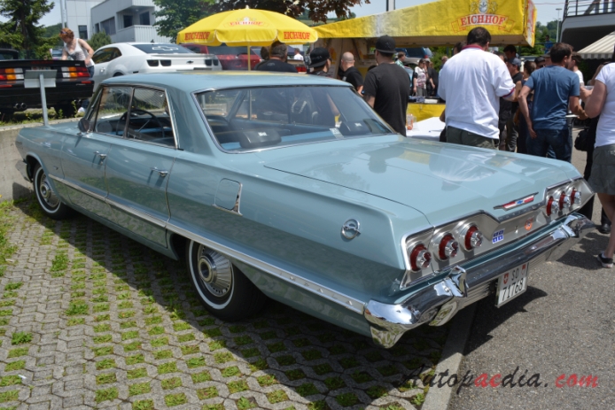 Chevrolet Impala 3rd generation 1961-1964 (1963 hardtop 4d),  left rear view