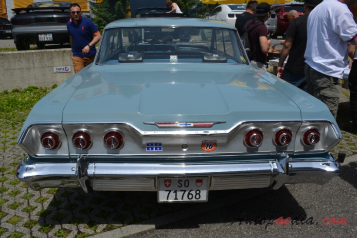 Chevrolet Impala 3. generacja 1961-1964 (1963 hardtop 4d), tył