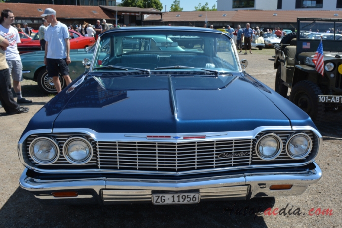Chevrolet Impala 3. generacja 1961-1964 (1964 Chevrolet Impala SS 327 Super Sport Coupé hardtop 2d), przód