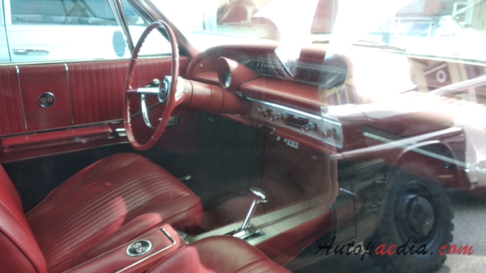 Chevrolet Impala 3. generacja 1961-1964 (1964 Chevrolet Impala SS 409 Super Sport Coupé hardtop 2d), wnętrze