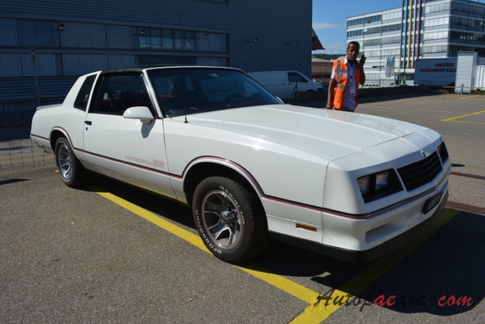 Chevrolet Monte Carlo 4th generation 1981-1988 (1986 Chevrolet Monte Carlo SS T-top targa Coupé 2d), right front view