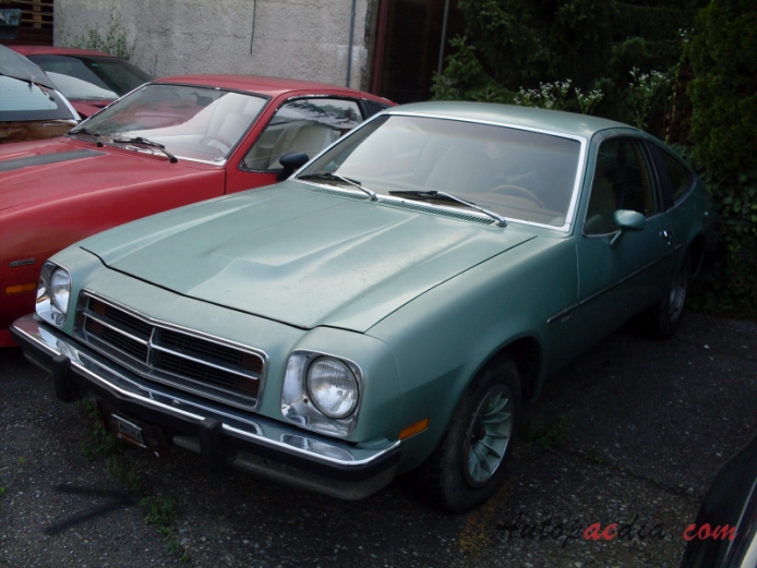 Chevrolet Monza 1975-1980 (1978-1980 hatchback 3d), lewy przód