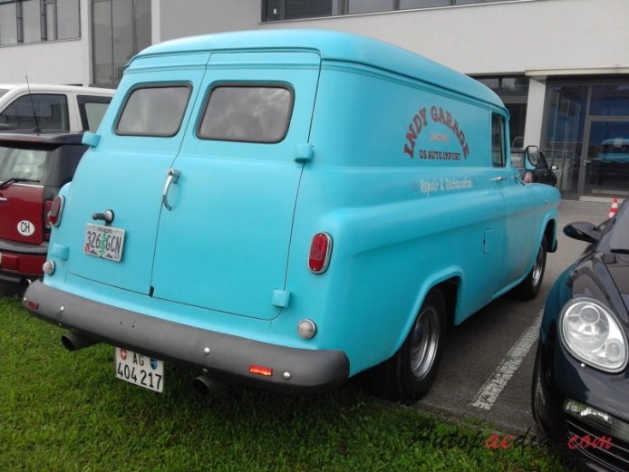 Chevrolet Suburban 4. generacja 1955-1959 (1959 3100 van 3d), prawy tył