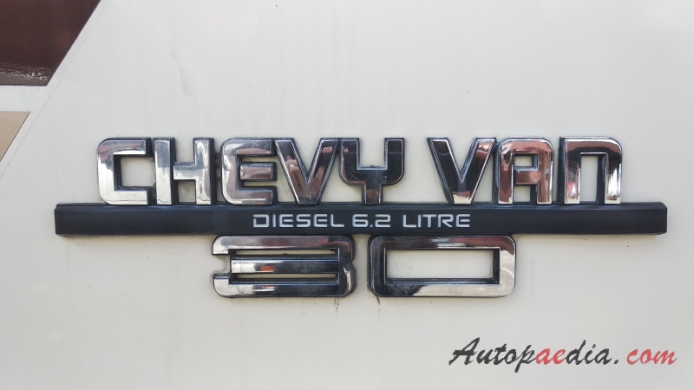 Chevrolet Van 3. generacja 1971-1996 (1983-1991 Chevy Van 30 Diesel 6.2 Litre Falcon XT kamper), emblemat bok 