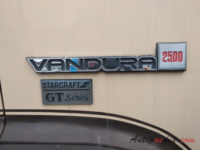 Chevrolet Van 3rd generation 1971-1996 (1986 GMC VanDura 2500 Starcraft GT Series conversion van 4d), side emblem 