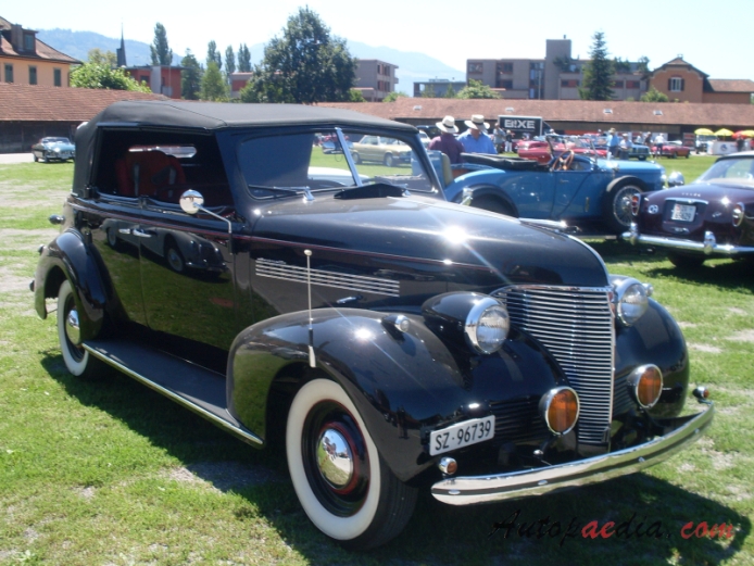 Chevrolet Master 1933-1942 (1939 Chevrolet Master 85 series JB cabriolet 4d), right front view