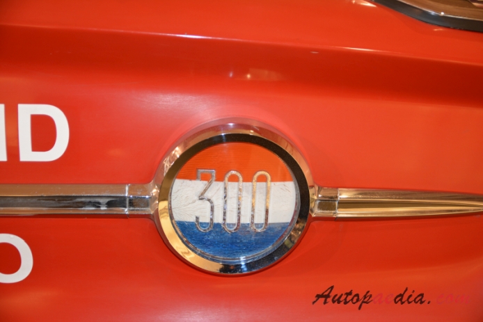 Chrysler 300 non-letter series 1. generacja 1962-1964 (1962 convertible 2d), emblemat bok 