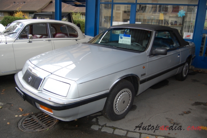 Chrysler LeBaron 3rd generation 1987-1995 (1989 convertible), left front view