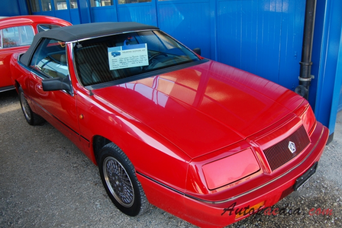 Chrysler LeBaron 3rd generation 1987-1995 (1991 convertible), right front view
