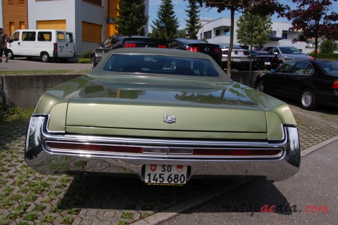 Chrysler New Yorker 8. generacja 1969-1973 (1972 hardtop 2d), tył