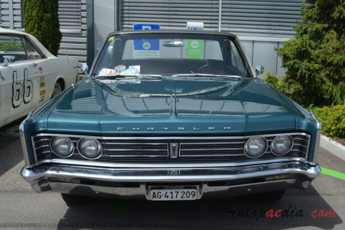 Chrysler Newport 4. generacja 1965-1968 (1966 hardtop 2d), przód