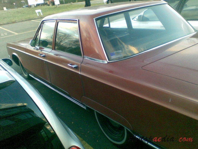 Chrysler Newport 4th generation 1965-1968 (1968 sedan 4d), left side view