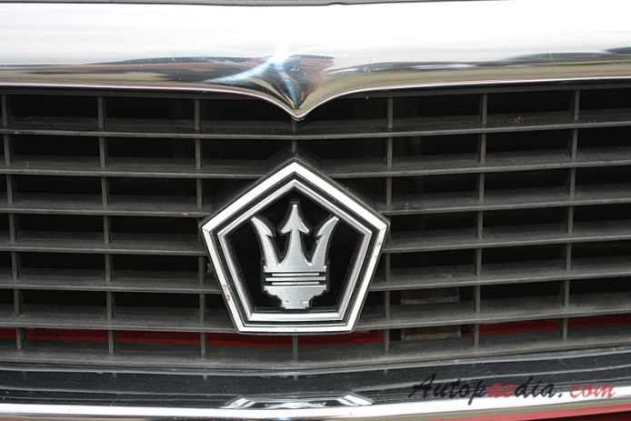 Chrysler TC by Maserati 1989-1991 (cabriolet 2d), emblemat przód 