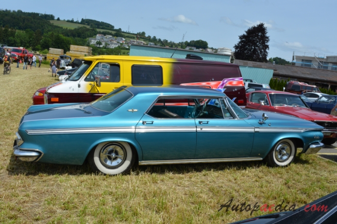 Chrysler Windsor 9. generacja 1961-1966 (1964 hardtop 4d), prawy bok