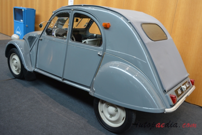 Citroën 2CV 1948-1990 (1957 AZ/1 425ccm saloon 4d), lewy tył