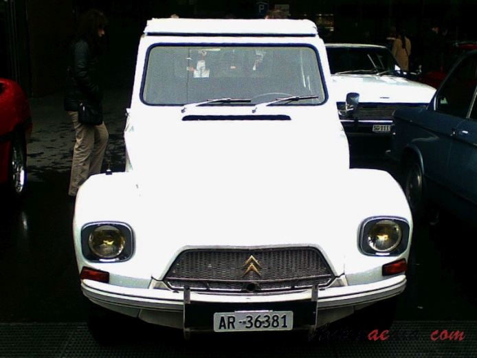 Citroën Dyane 1967-1983 (1968-1969 Citroën Dyane 6 hatchback 5d), front view