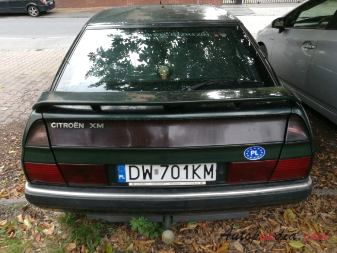Citroën XM 1989-2000 (1989-1994 Citroën XM Turbo D12 liftback 5d), tył