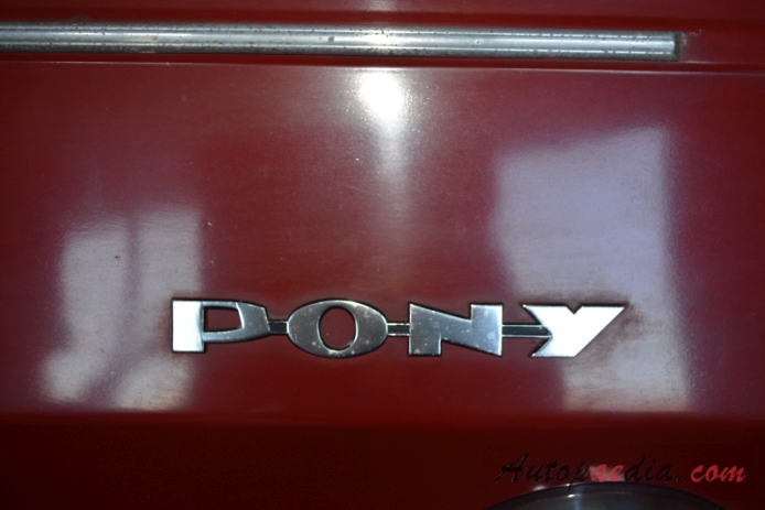 DAF Pony 1968-1969 (pickup 2d), front emblem  