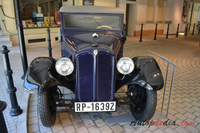 DKW F2 1933-1934 (1933 Reichsklasse cabrio-limuzyna 2d), przód