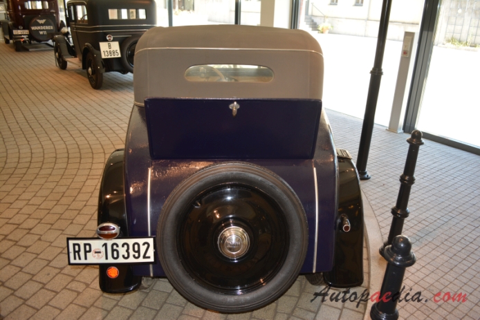 DKW F2 1933-1934 (1933 Reichsklasse cabrio-limousine 2d), rear view