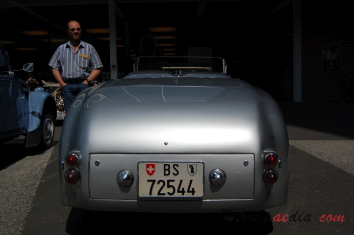 DKW F2 1933-1934 (1950 Ernst Dill conversion roadster 2d), rear view
