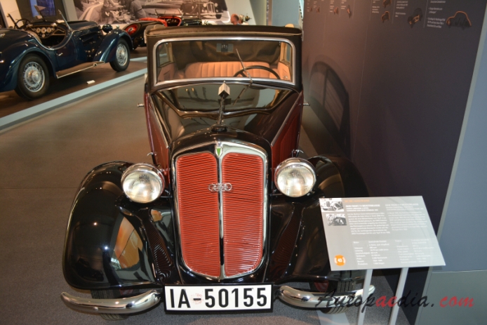 DKW F4 1934-1935 (1935 Meisterklasse cabrio-limousine 2d), front view