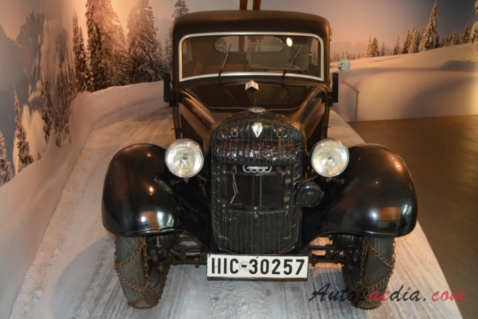 DKW F5 1935-1937 (1935 Reichsklasse saloon 2d), przód