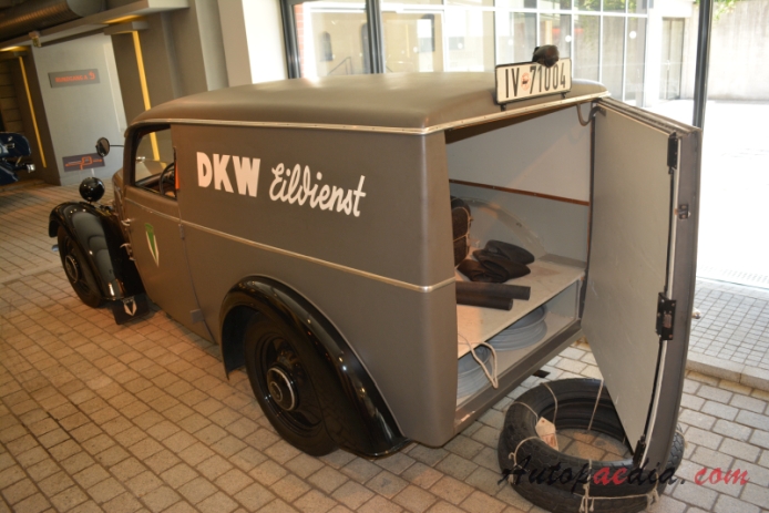 DKW F7 1937-1939 (1937 delivery van 3d), lewy tył