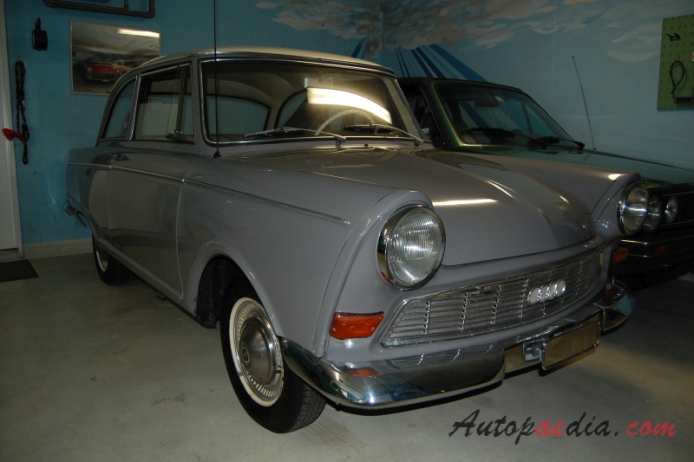 DKW F11 Junior 1959-1963 (1964 de luxe sedan 2d), right front view