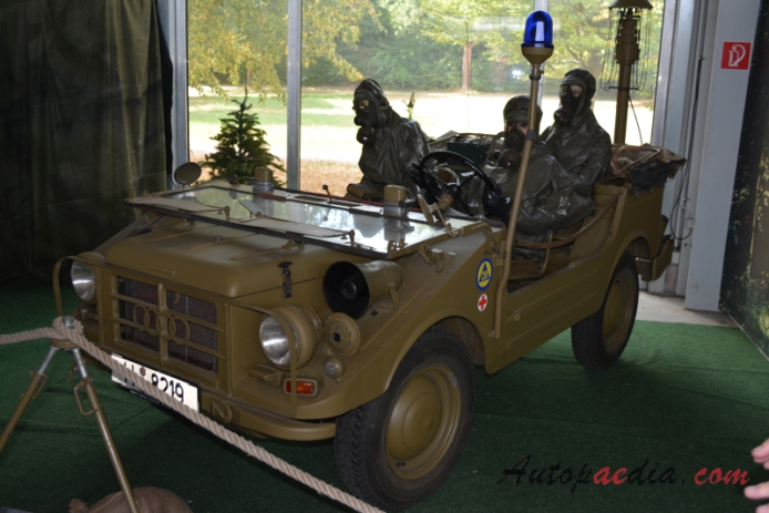 DKW Munga 1956-1968 (1962 F91/4 pojazd wojskowy), lewy przód