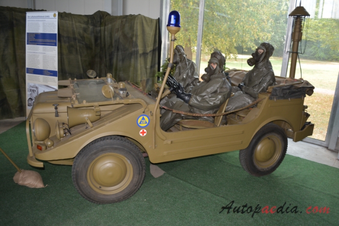 DKW Munga 1956-1968 (1962 F91/4 pojazd wojskowy), lewy bok