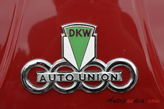 DKW Schnellaster (DKW F89 L) 1949-1962 (1955-1962 typ 3 3=6 pickup 2d), emblemat przód 