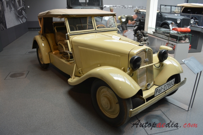 DKW Sonderklasse 1001 1934-1935 (1935 pojazd wojskowy), prawy przód
