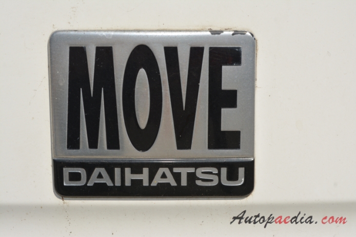 Daihatsu Move 1st generation (L600) 1995-1999 (hatchback 5d), rear emblem  
