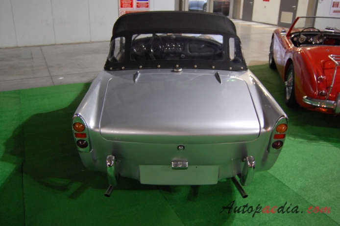 Daimler SP250 1959-1964, rear view