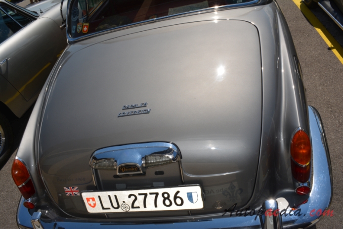 Daimler Sovereign 420 1966-1969 (1968 sedan 4d), rear view